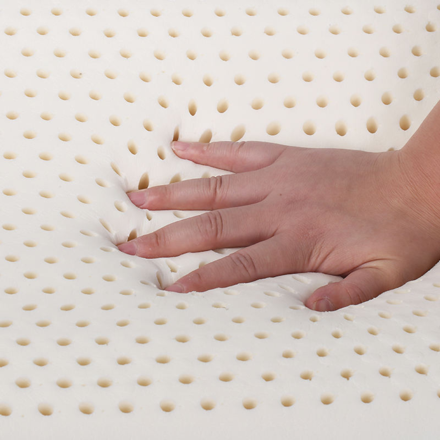 StillForm Curved Pillow